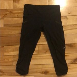 lululemon 3/4 cropped luxtreme leggings *size 4*